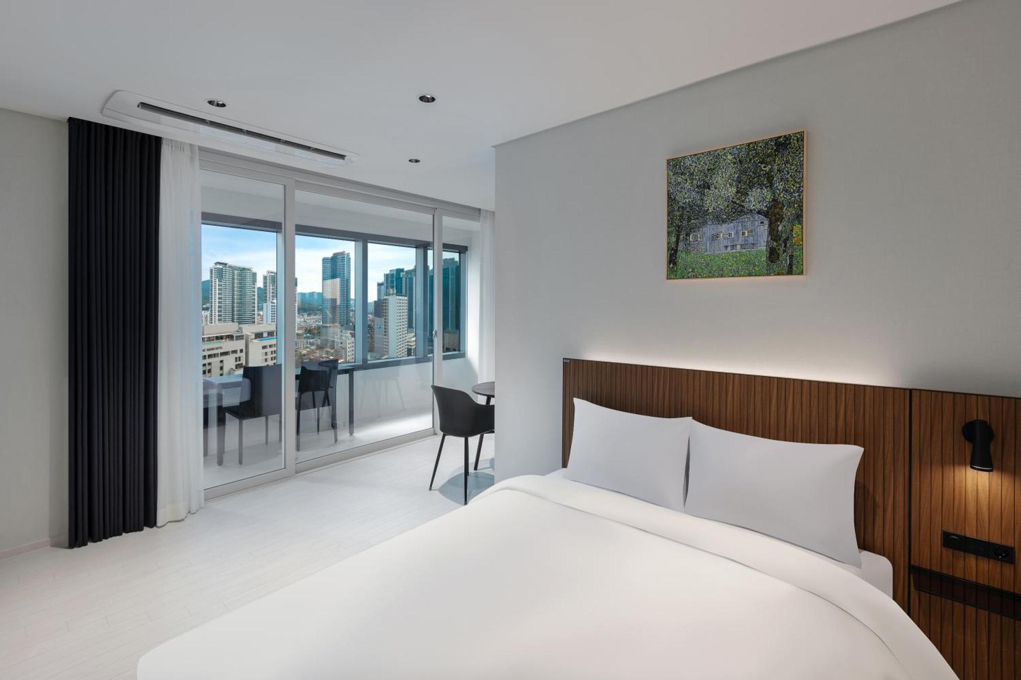 Newcz Haeundae Residence Busan Buitenkant foto