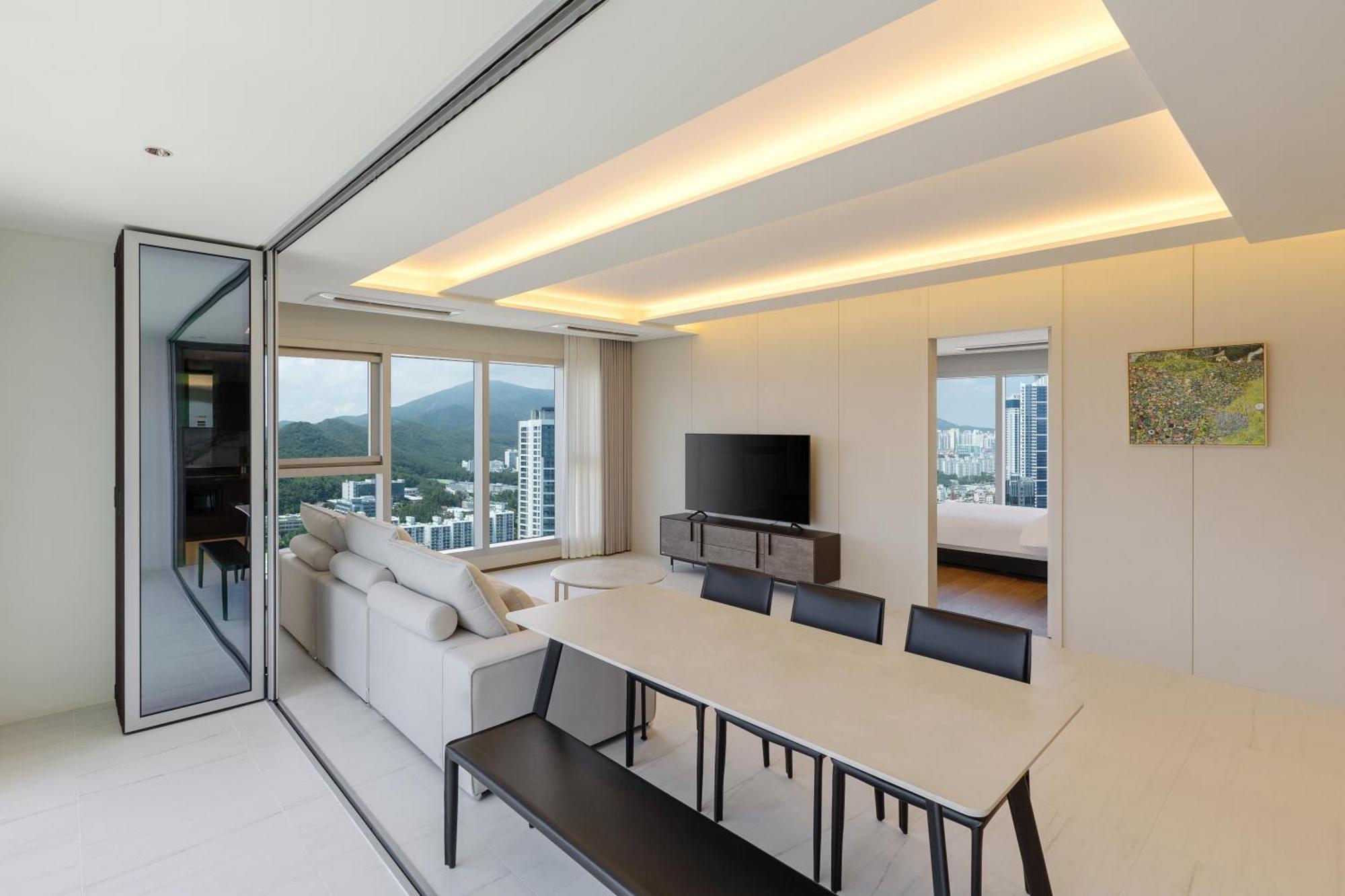 Newcz Haeundae Residence Busan Buitenkant foto